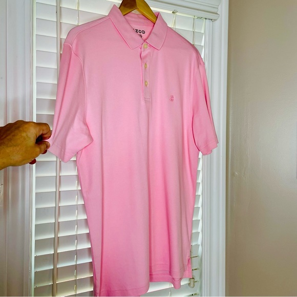 🩷 IZOD MENS POLO STYLE SIZE MEDIUM SOFT PINK LIKE NEW GREAT SUMMER SHIRT - Picture 2 of 4
